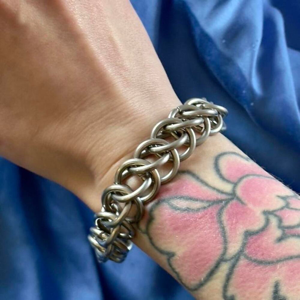 Handmade aluminum half persian weave